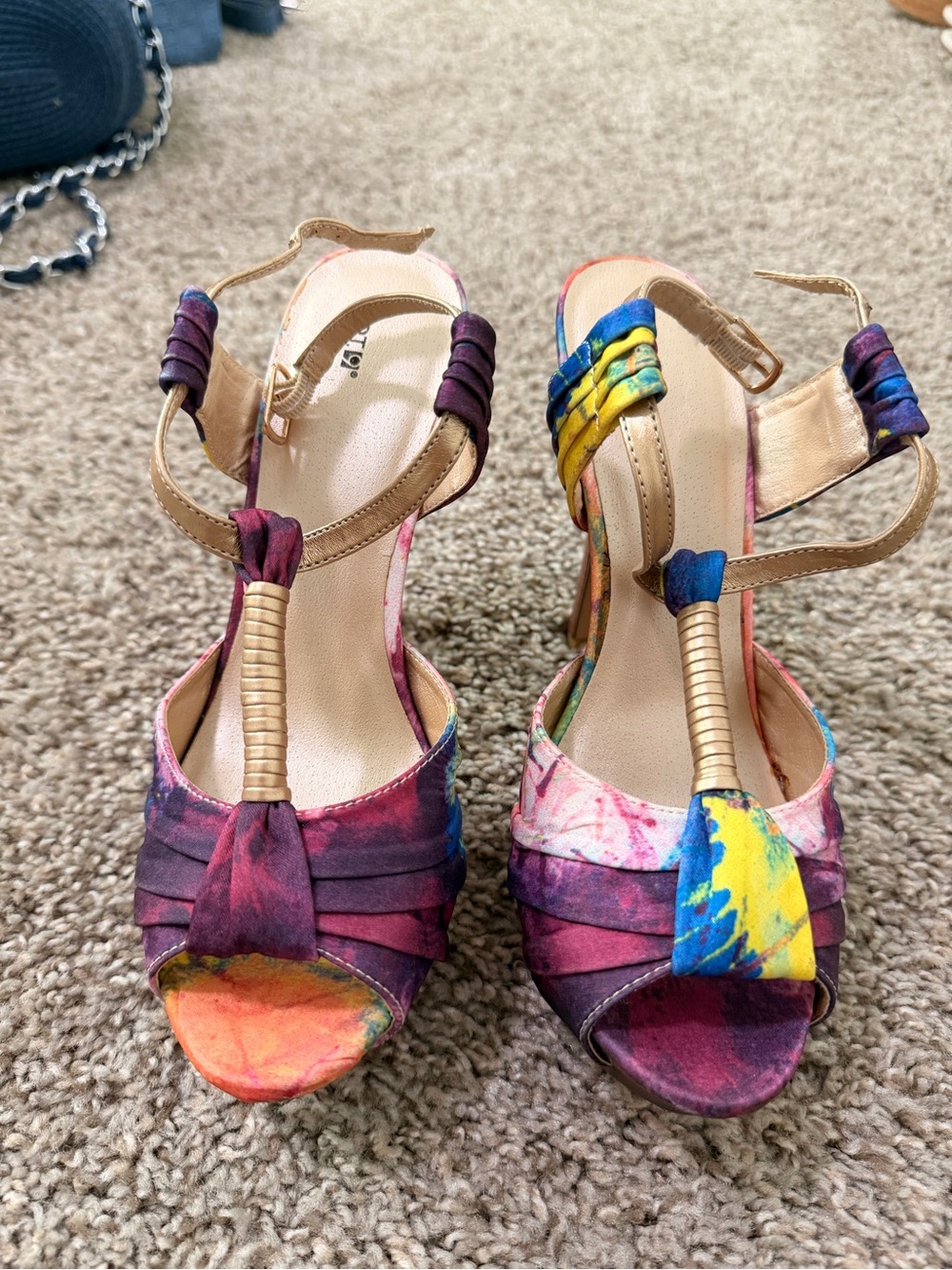 Colorful Tie-Dye T-Strap Women’s Heels - Multicolor